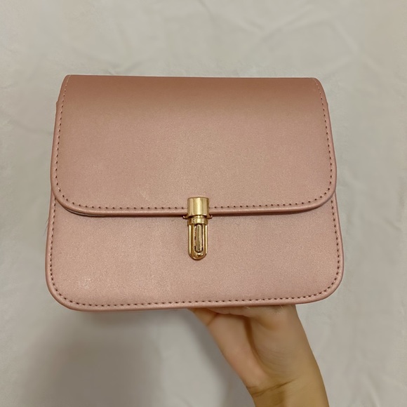 purse - Picture 3 of 3